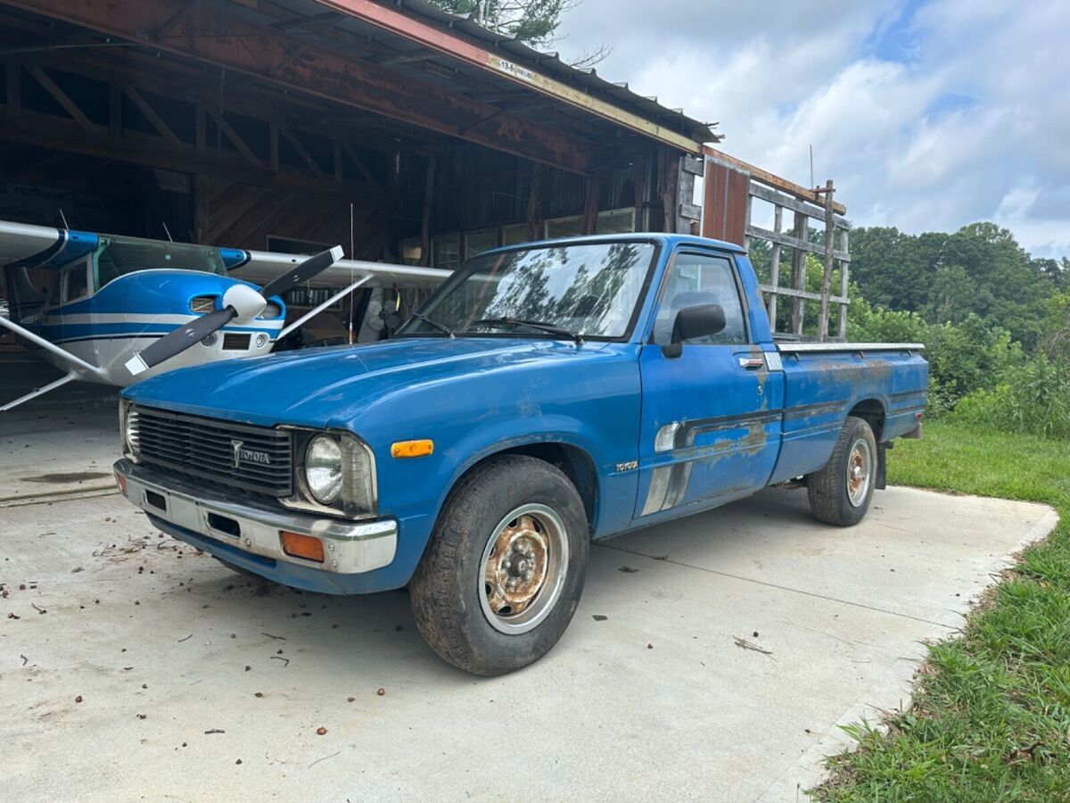 1980 SR5 2WD Long Bed Straight & clean original survivor. Factory AC, Sport pack 1980 Toyota Sport