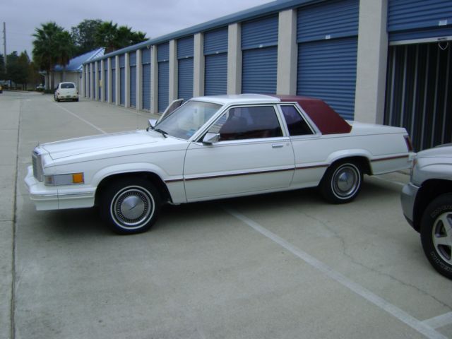 1980 Ford Thunderbird Burgundy - photo 2