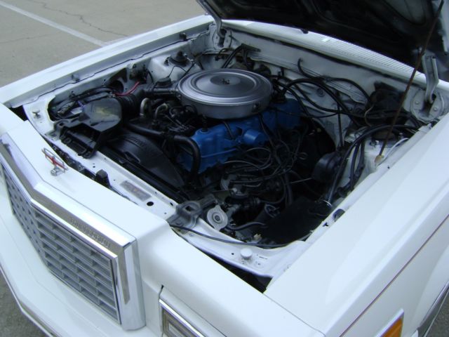 1980 Ford Thunderbird Burgundy - photo 7