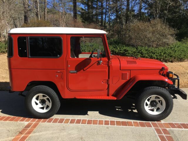 1980 Toyota Land Cruiser Red - photo 2