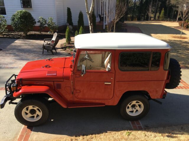 1980 Toyota Land Cruiser Red - photo 3