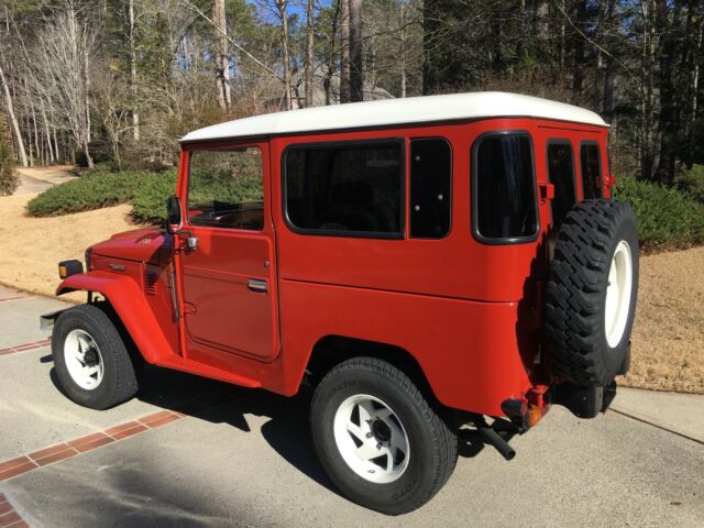 1980 Toyota Land Cruiser Red - photo 4