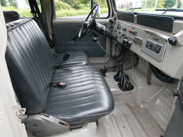 1980 Toyota Land Cruiser BJ40 - photo 8