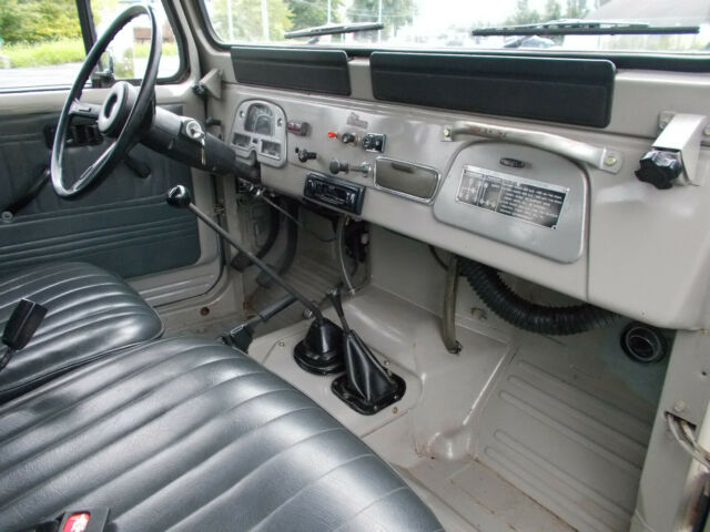 1980 Toyota Land Cruiser BJ40 - photo 9