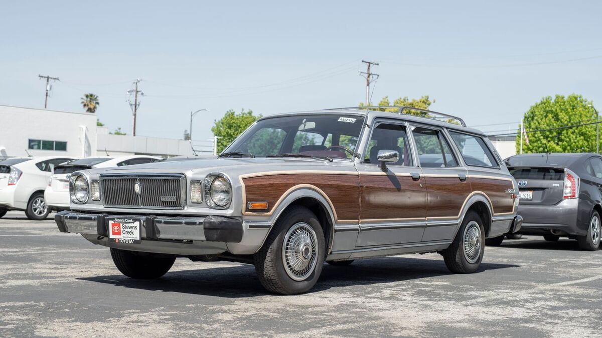 1980 Toyota Cressida Wagon Amazing Condition Inside and out, ICE cold Air 1980 Toyota Cressida