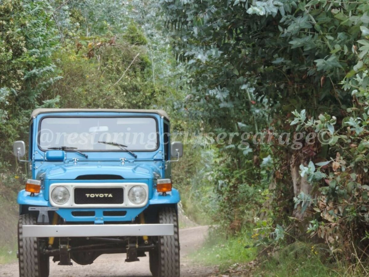 1980 Toyota FJ43 Land Cruiser Sky blue 1980 Toyota FJ Cruiser