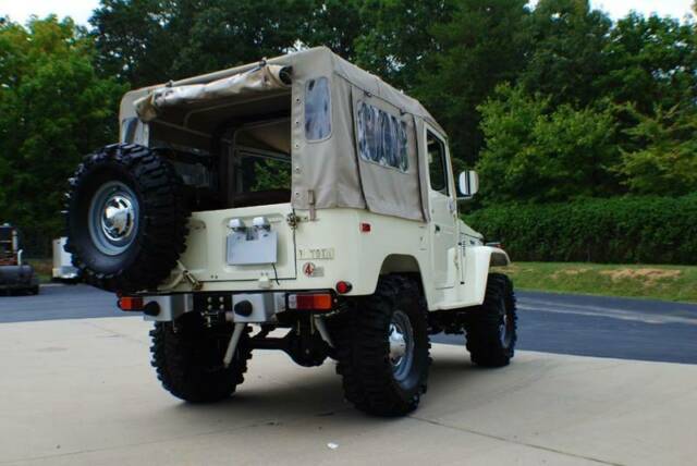 1980 Toyota Land Cruiser FJ40 LAND CRUISER 2F 4.2L I6 130HP 4-SPEED - photo 9