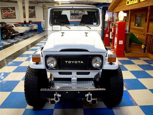 1980 Toyota Land Cruiser 4.2L / 4 Speed Manual / 4X4 - photo 12