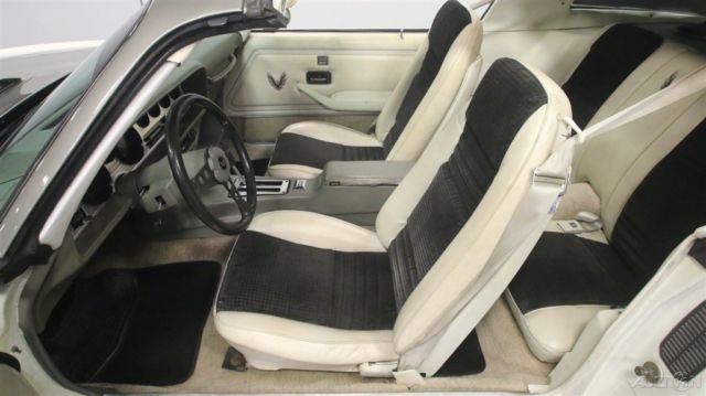 1980 Pontiac Firebird Trans Am Restomod - photo 4