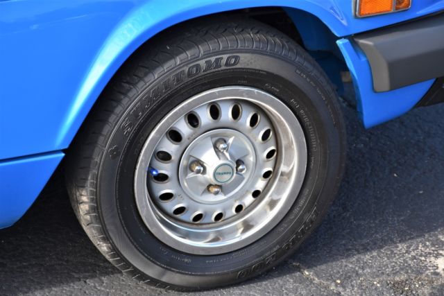 1980 Triumph Spitfire 1500 4-Speed - Tahiti Blue - photo 13