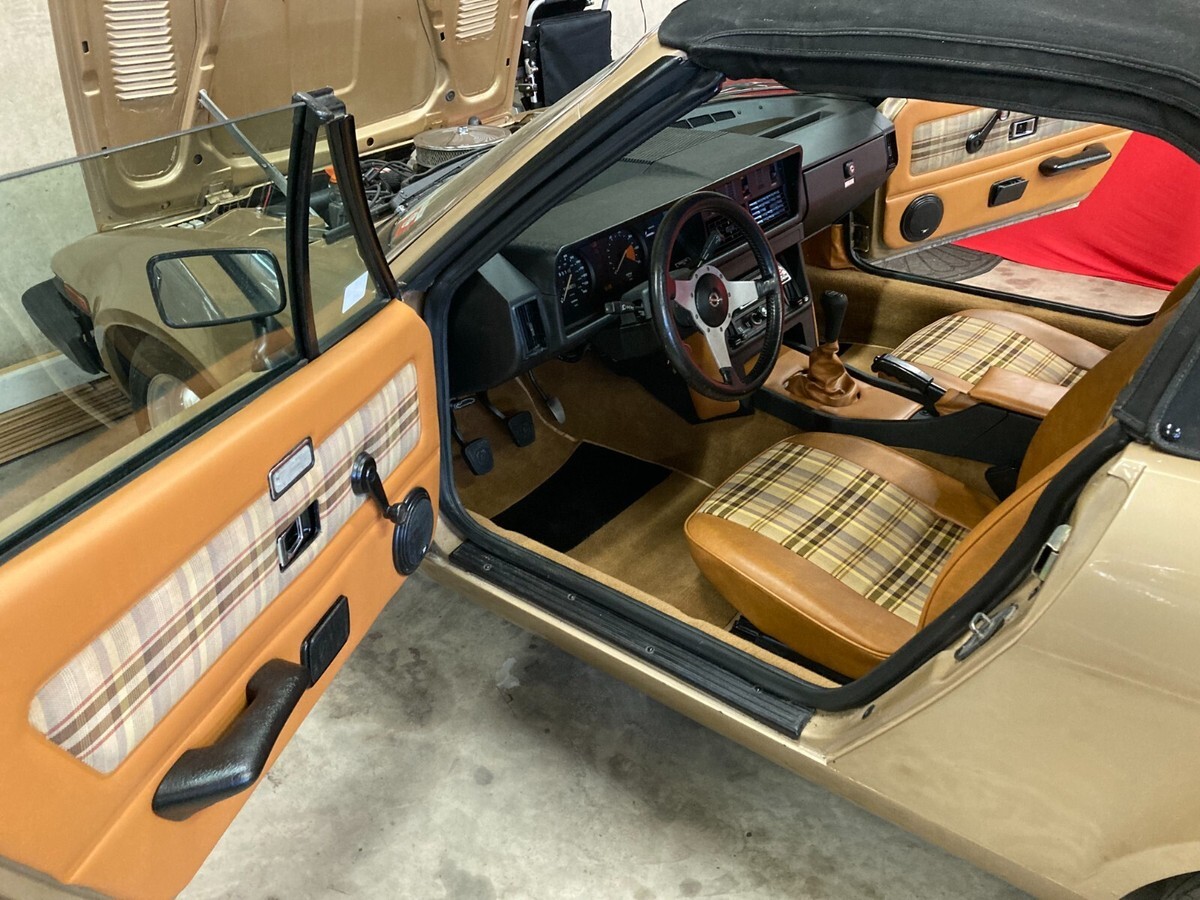 1980 Triumph TR8 - photo 3