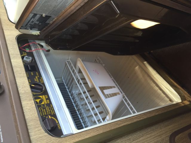 1980 Volkswagen Bus/Vanagon Campmobile Van Camper 3-Door - photo 10