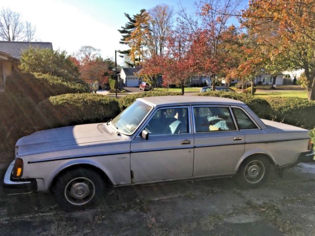 1980 Volvo 240 GL - photo 2