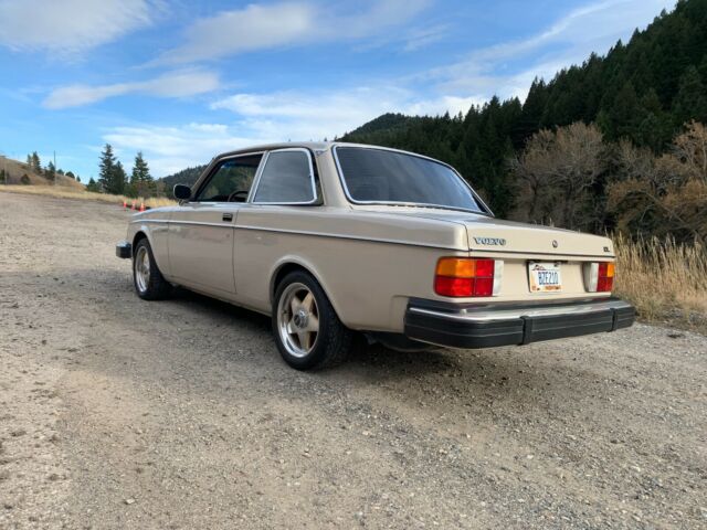 1980 Volvo 240 - photo 3