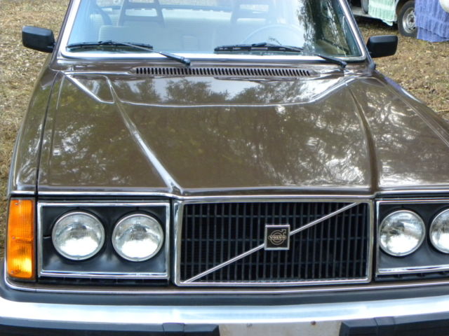 1980 Volvo 240 - photo 10