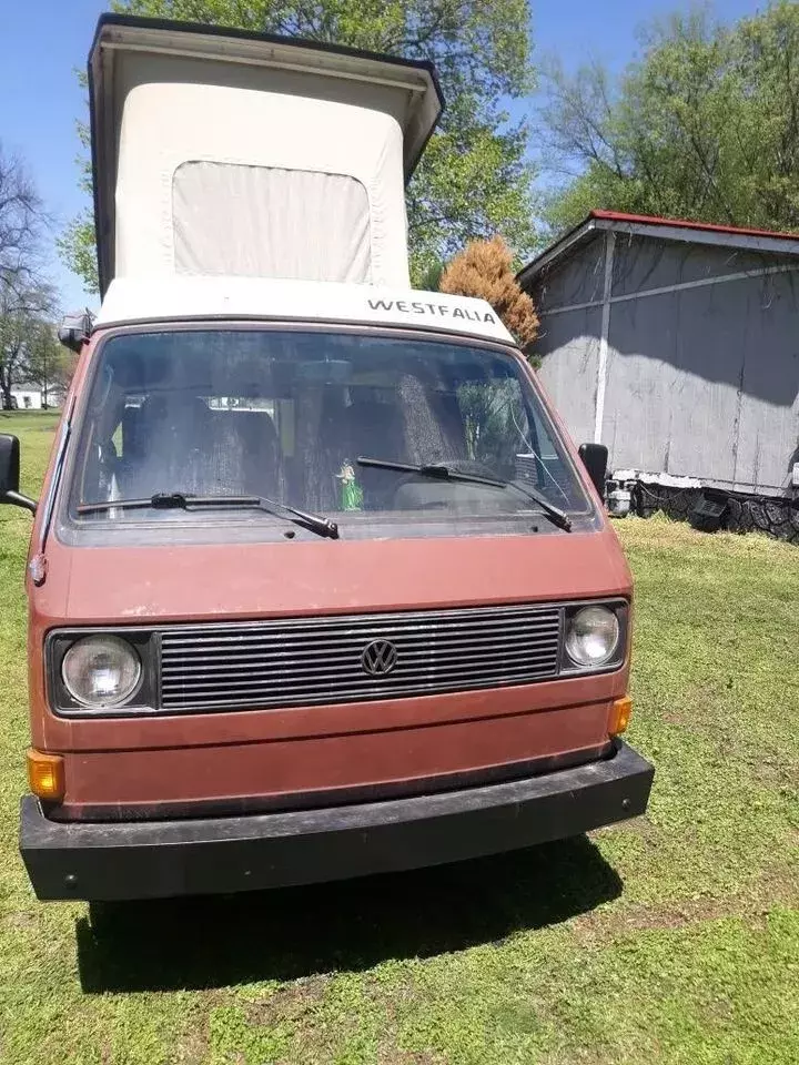 1980 VW Westy Air-cooled Brown New Windows Interior Panels and Carpet 1980 Volkswagen Bus/Vanagon