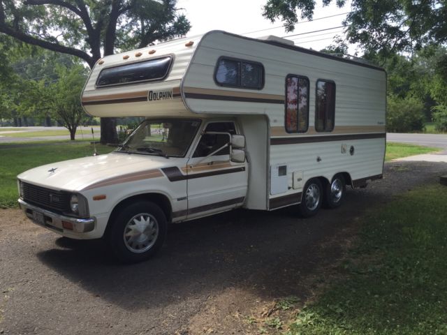 1981 22' Duel Axil Toyota Dolphin 1981 Toyota Dolphin
