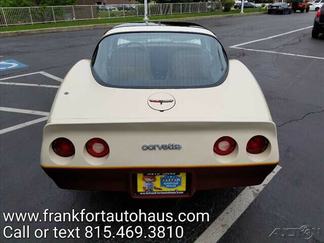 1981 Chevrolet Corvette 2dr Coupe - photo 12
