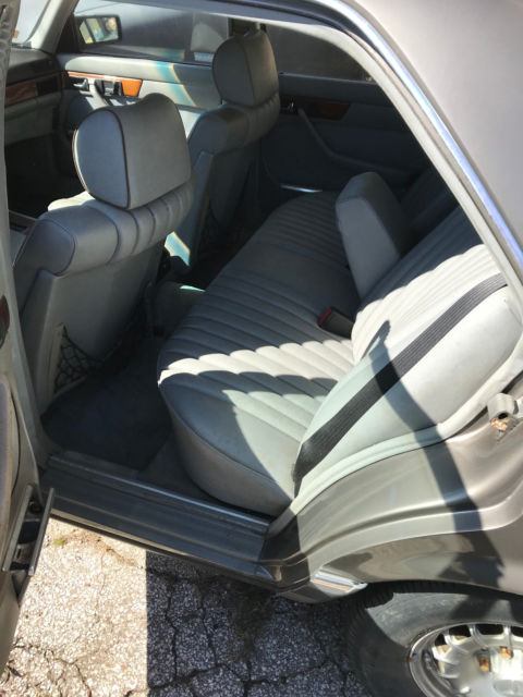 1981 Mercedes-Benz 300-Series - photo 7