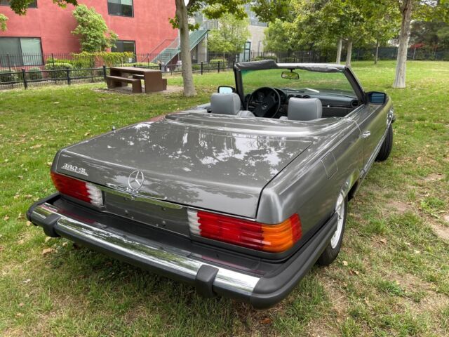 1981 Mercedes-Benz SL-Class - photo 9