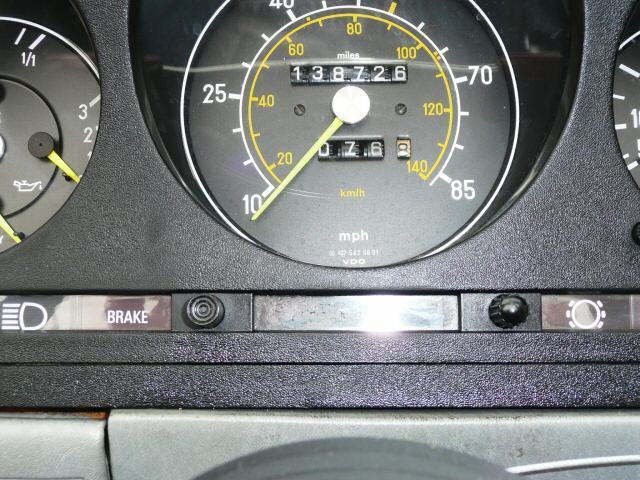 1981 Mercedes-Benz SL-Class - photo 12