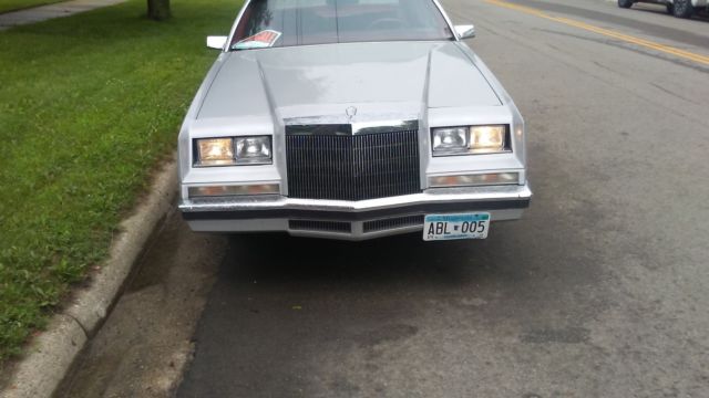 1981 Chrysler Imperial - photo 2