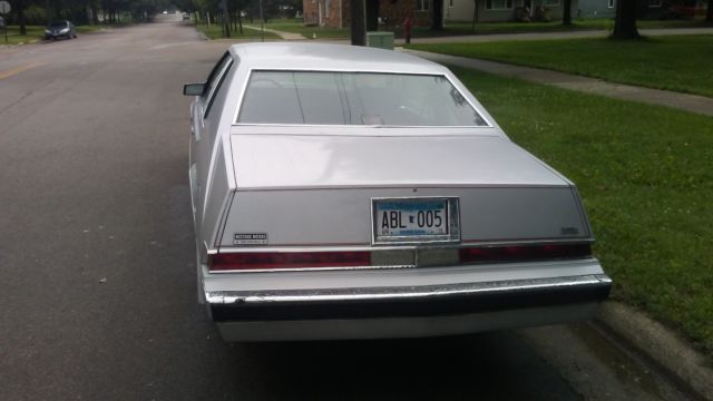 1981 Chrysler Imperial - photo 3