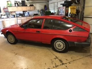 1981 Alfa Romeo GTV-6 2.5 Coupe 2-Door 2.5L Red 1981 Alfa Romeo GTV-6 2.5 Coupe 2-Door