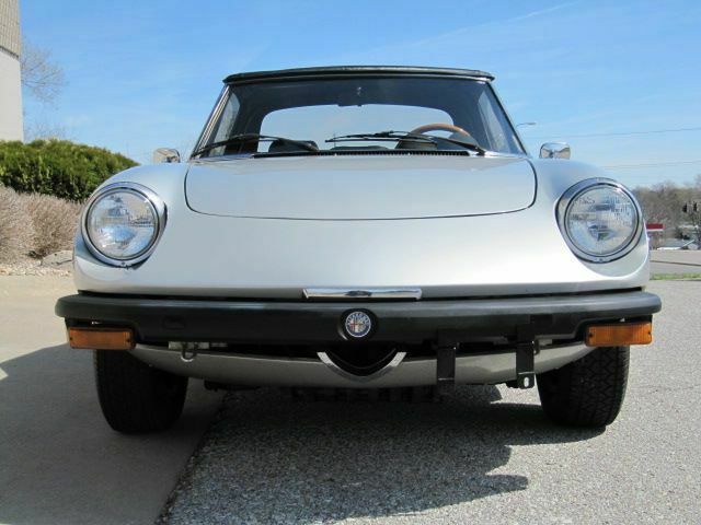 1981 Alfa Romeo Spider -- - photo 3