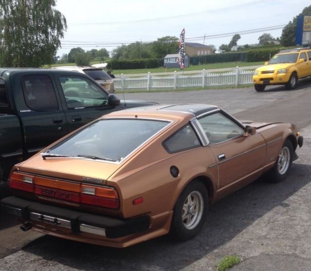 1981 all Original; T-tops; loaded Datsun 280 zx RUNS GOOD needs restoration 1981 Datsun Z-Series Glass t-tops