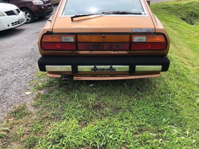 1981 Datsun Z-Series Glass t-tops - photo 3