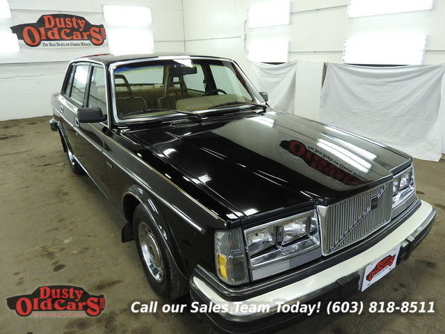 1981 Black Runs Drives Body Inter VGood 2.1L I4 Auto! 1981 Volvo 240 Runs Drives Body Inter VGood 2.1L I4 Auto