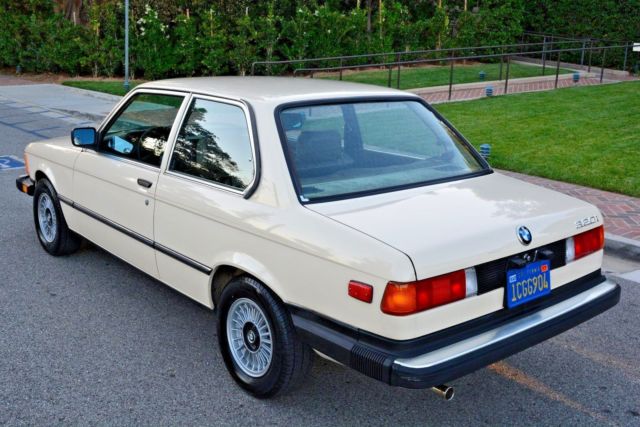 1981 BMW 3-Series Base coupe 2-door - photo 6