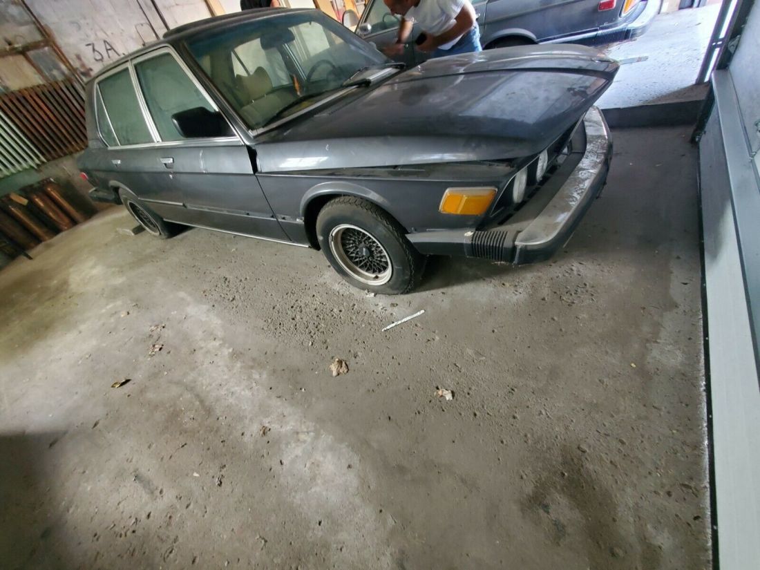 1981 BMW 528i + 1979 BMW 528i Parts Car 1979 BMW 5-Series