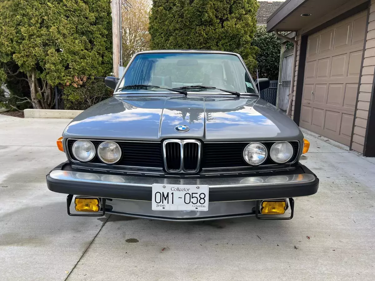 1981 BMW 528i - 5-Speed Transmission 1981 BMW 5-Series