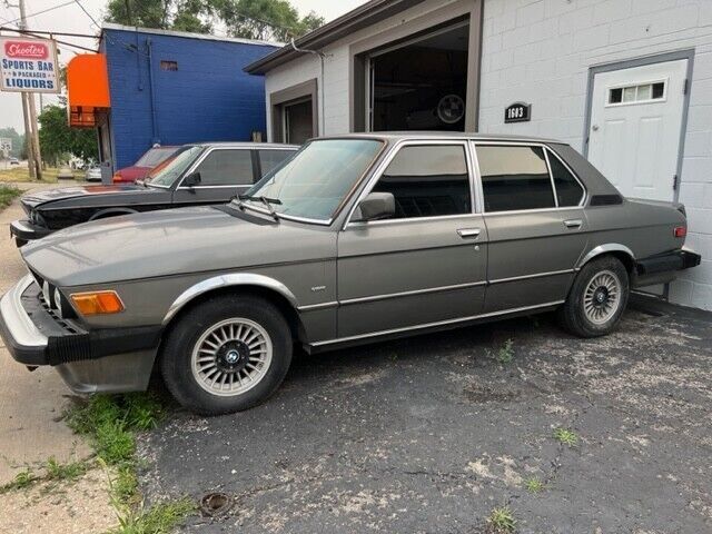 1981 BMW 5-Series - photo 2