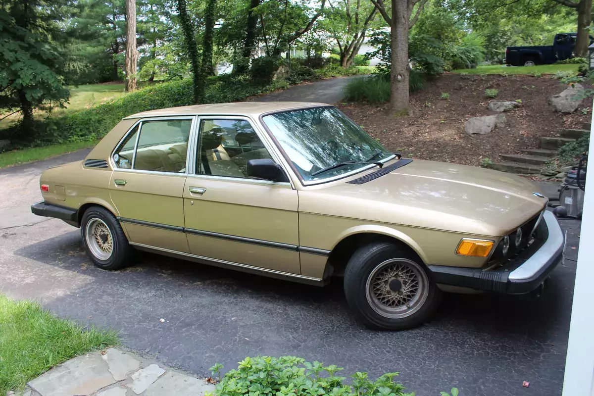 1981 BMW 528i E12 Southern Car 5-speed, nice condition, great drivable dream 1981 BMW 5-Series