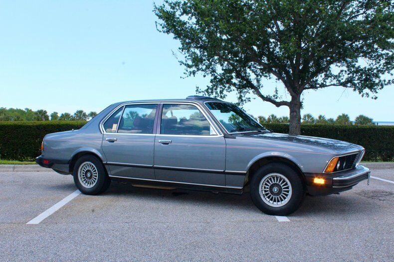 1981 BMW 7-Series 733i 4dr Sedan - photo 4