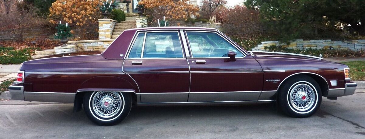 1981 Pontiac Bonneville BROUGHAM - photo 4