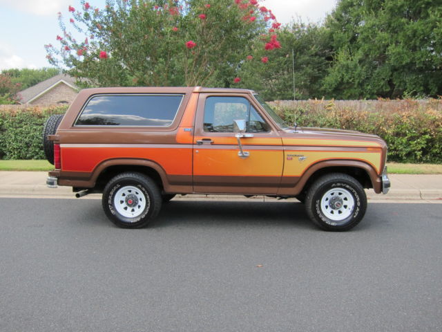 1981 Ford Bronco Trailer Special with Chromatic (Reflective) stripe - photo 6