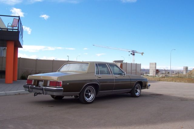 1981 Buick LeSabre Limited Sedan 4-Door - photo 2