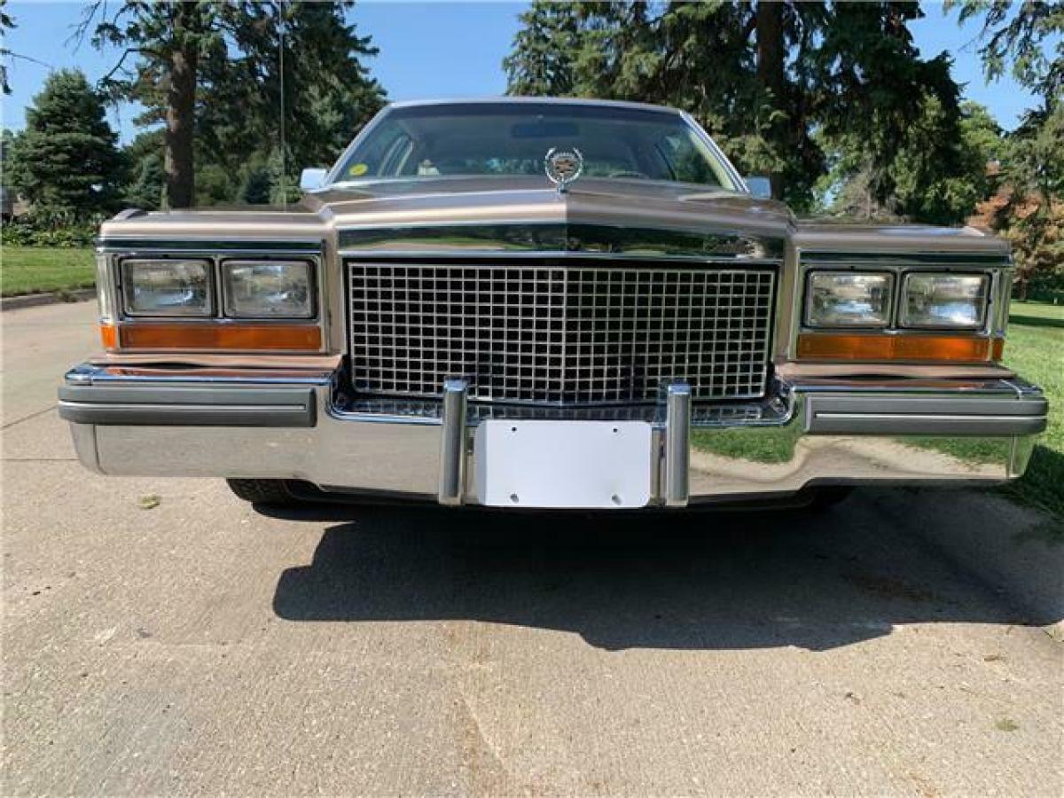 1981 Cadillac DeVille Coupe - photo 10