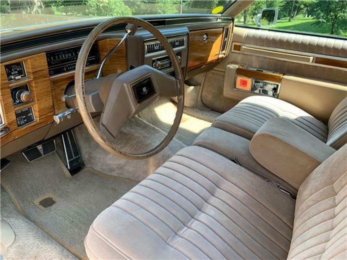 1981 Cadillac DeVille Coupe - photo 12