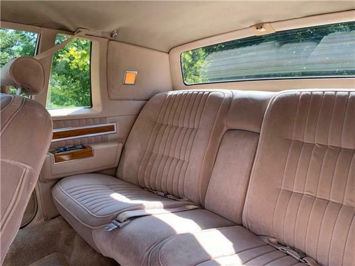 1981 Cadillac DeVille Coupe - photo 13