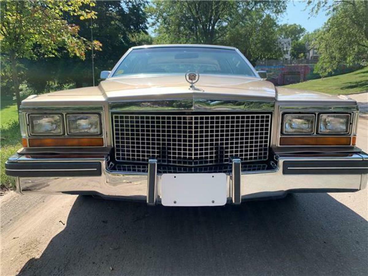 1981 Cadillac DeVille Coupe - photo 3