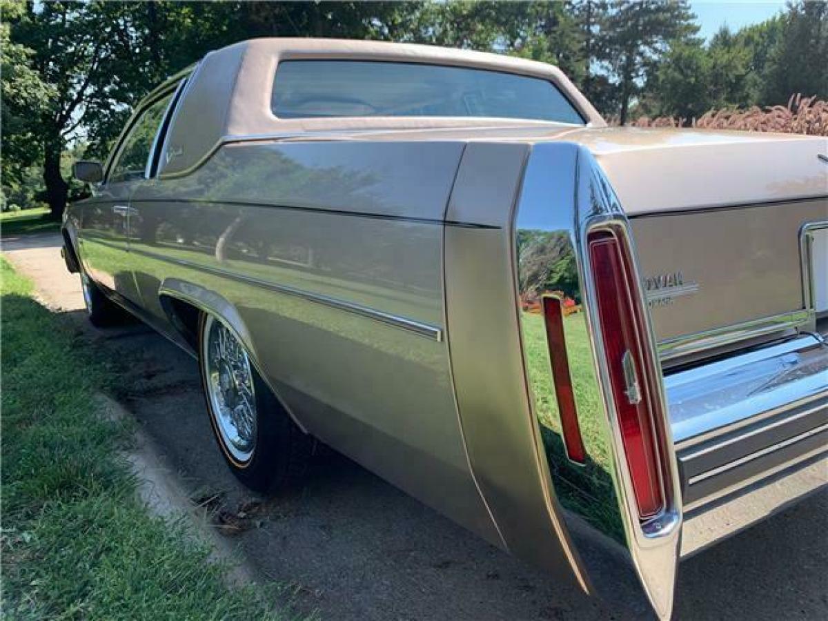 1981 Cadillac DeVille Coupe - photo 6