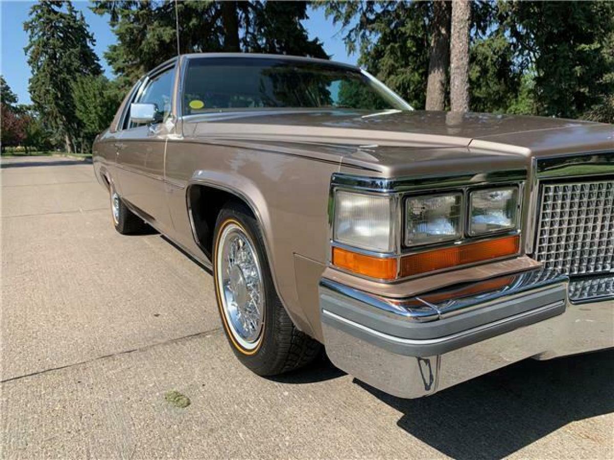 1981 Cadillac DeVille Coupe - photo 9