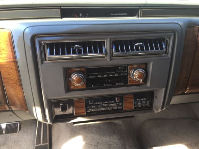1981 Cadillac DeVille Couple Deville - photo 10