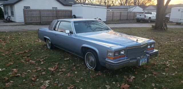 1981 Cadillac DeVille - photo 4