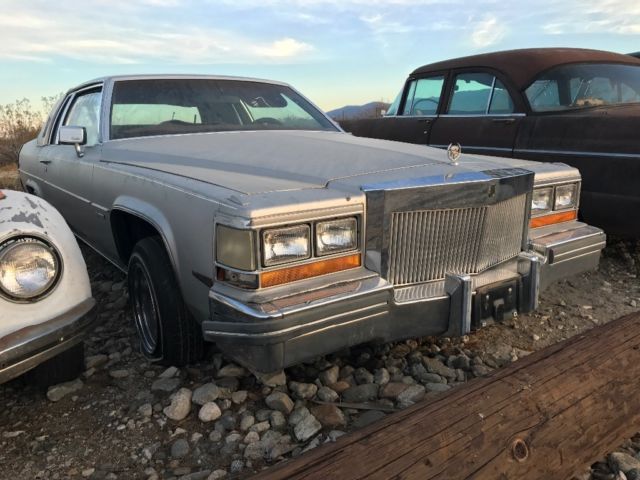 1981 Cadillac DeVille - photo 2